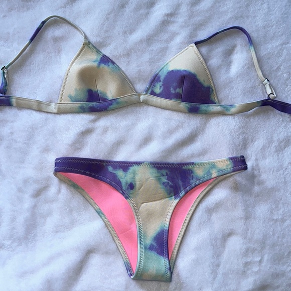 Triangl Tye Dye Bikini - Picture 1 of 4